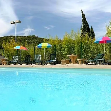 Le Lagon Les Angles (Gard)